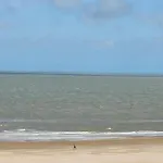 Stylish Zeedijk Sea Escape