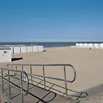 Apartment Stylish Zeedijk Sea Escape *