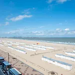Stylish Zeedijk Sea Escape Apartment *