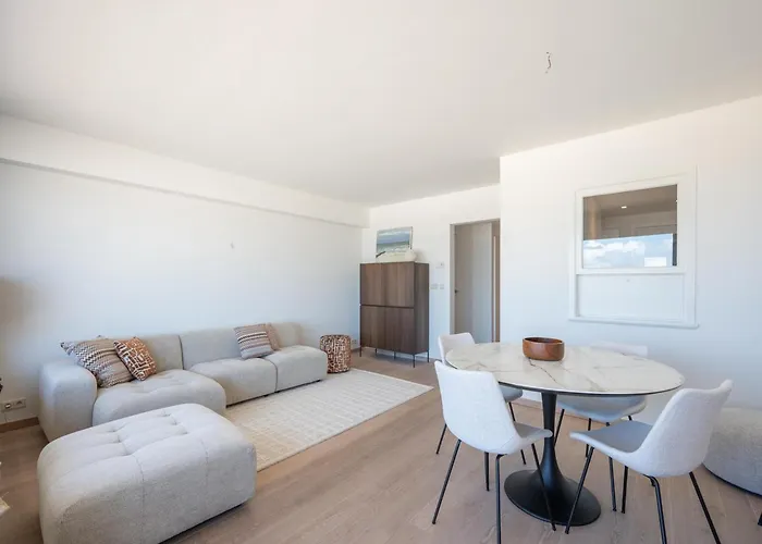 Stylish Zeedijk Sea Escape