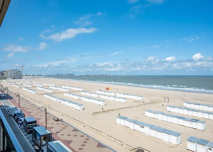 Stylish Zeedijk Sea Escape Apartment *